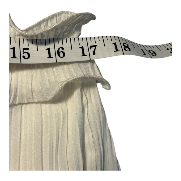 LUSH Ivory One Shoulder Ruffle Tiered Pleated Blouse Top Size Small NWT - Picture 5 of 8